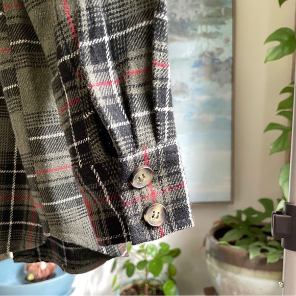 In The Style exclusive oversized check shirt in green multi - Picture 5 of 8